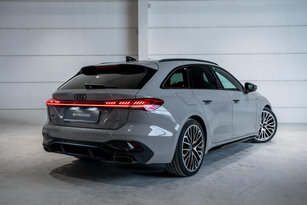 Audi A5 Avant 2.0 Quattro e-hybrid S edition Competition / 5 jaar Garantie / Audi Exclusive Nardo Grey / Trekhaak / Pano / S Interieur 51714554-2.jpg | REINHARD