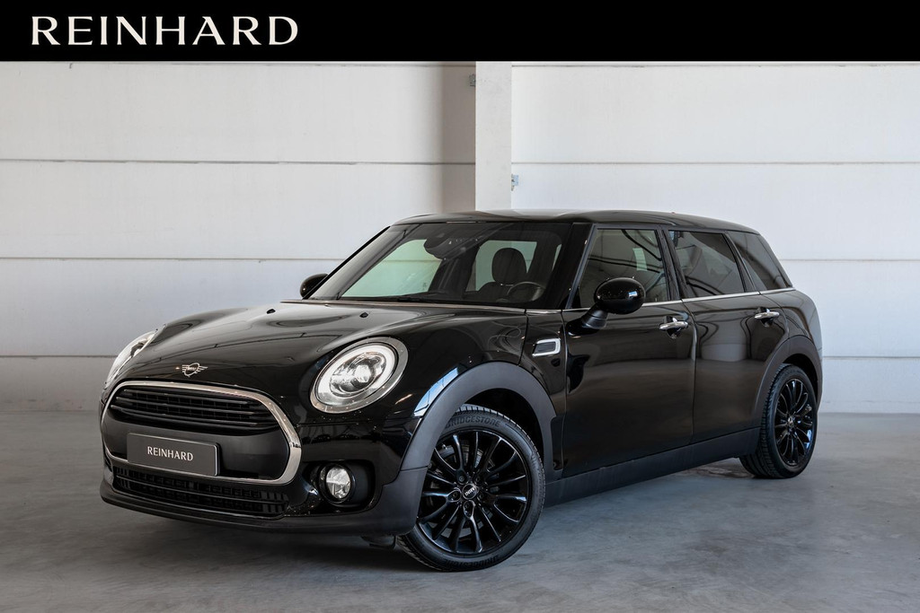 MINI Clubman One / Business / Climate / Sportstoelen / PDC Achter 52003430-0.jpg | REINHARD
