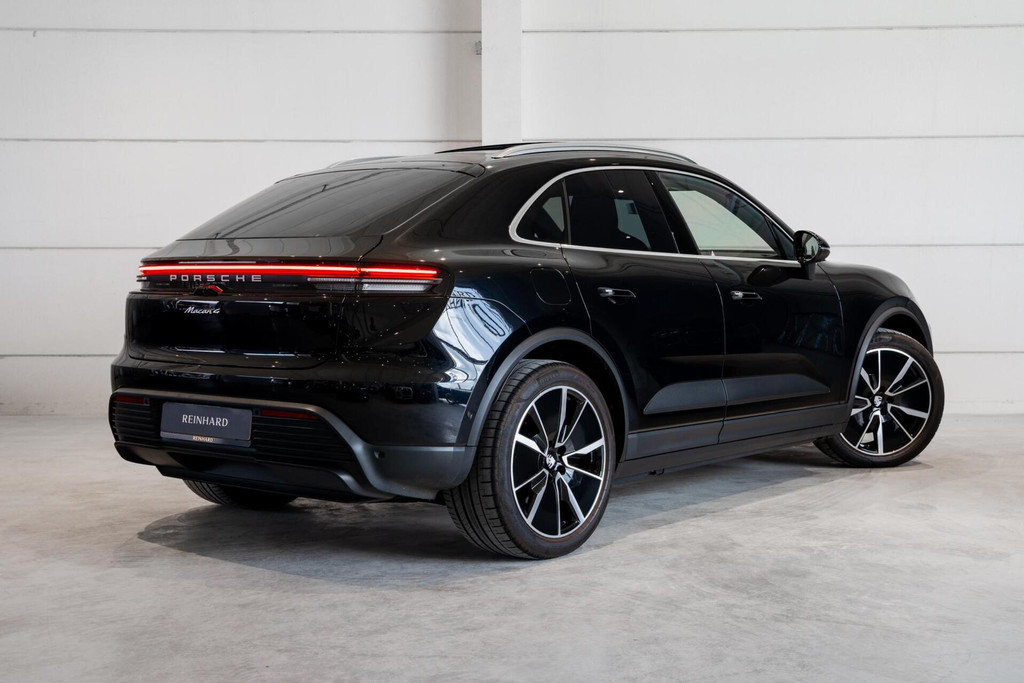 Porsche Macan 4 / SOH 97.65 / Sport Chrono / 18-voudige stoelen / Ventilatie/ Trekhaak / Panodak / Camera's / Ventilatie 52640585-1.jpg | REINHARD