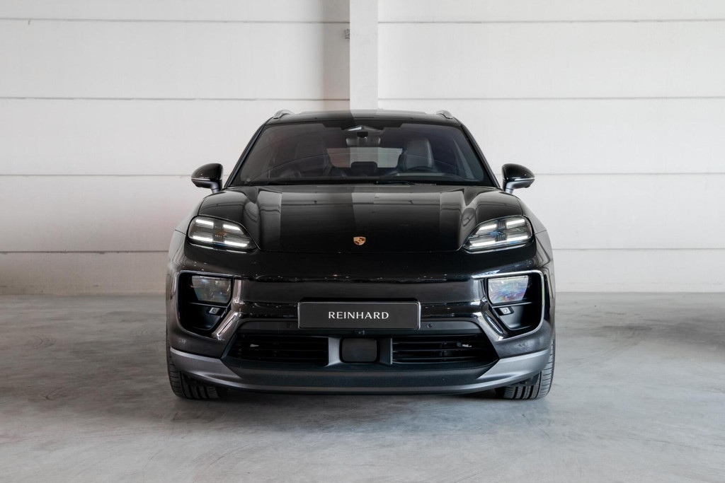 Porsche Macan 4 / SOH 97.65 / Sport Chrono / 18-voudige stoelen / Ventilatie/ Trekhaak / Panodak / Camera's / Ventilatie 52640585-2.jpg | REINHARD