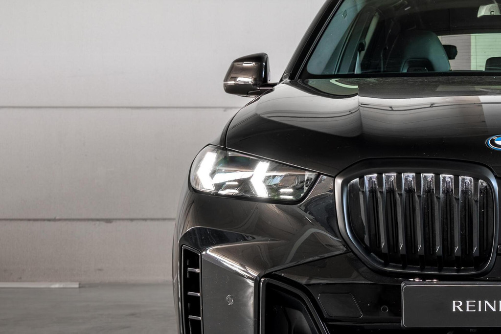 BMW X5 xDrive50e / M Sport Pro / Driving Ass. / Pano / 22" / Orig. NL / BTW / VOL 53161973-0.jpg | REINHARD