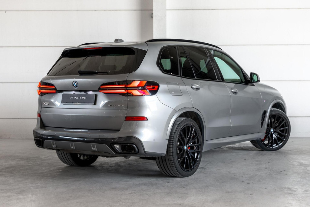 BMW X5 xDrive50e / M Sport Pro / M Stoelen / Pano / Trekhaak / BSI / 22" / HUD / BTW 56844728-1.jpg | REINHARD